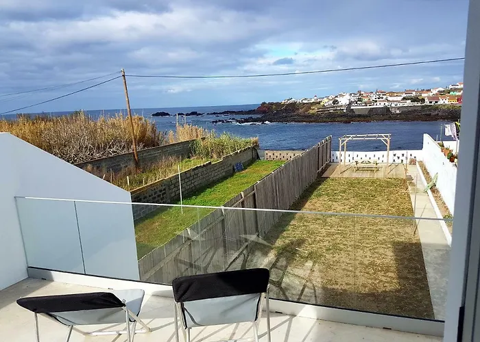 Holiday home Amazing View To The Sea & Port Bay In Mosteiros (Azores)